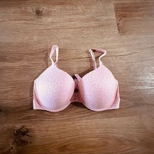 PINK Victoria’s Secret bra